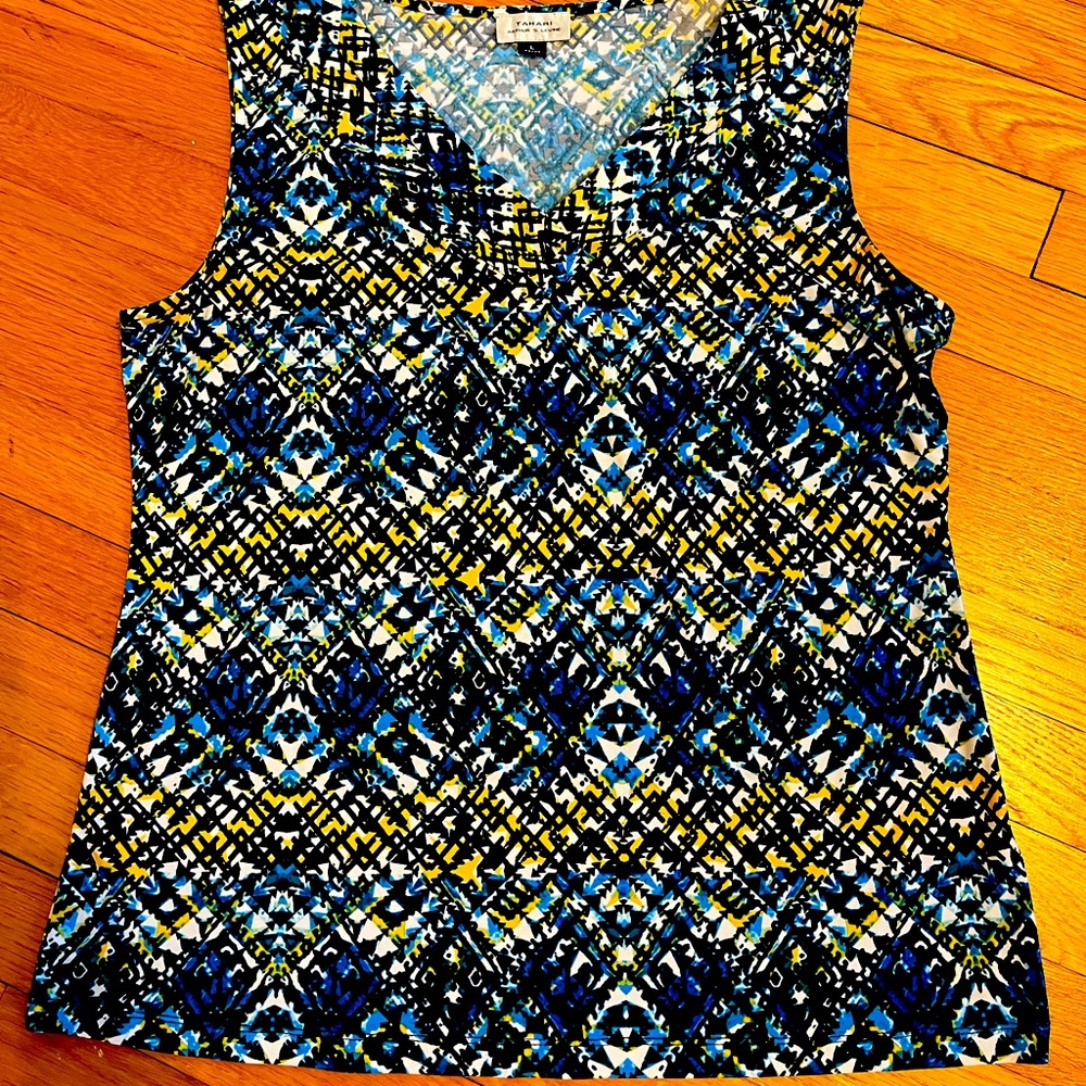 Tahari brand blouse. Size L.  Excellent pre-owned condition.